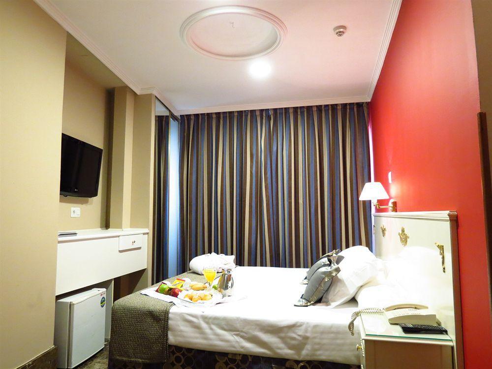 וייאדוליד Hotel Boutique Catedral מראה חיצוני תמונה