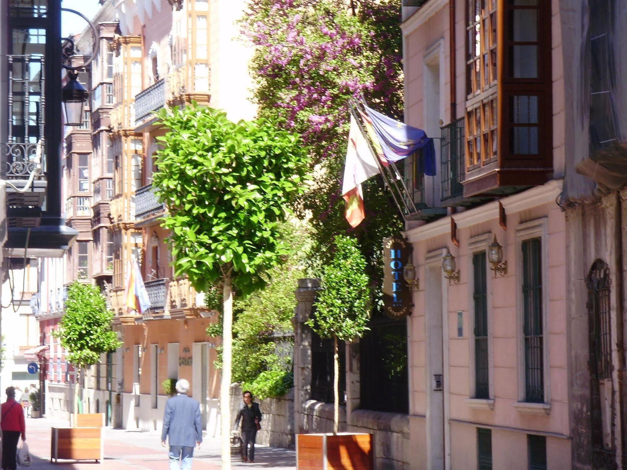 וייאדוליד Hotel Boutique Catedral מראה חיצוני תמונה