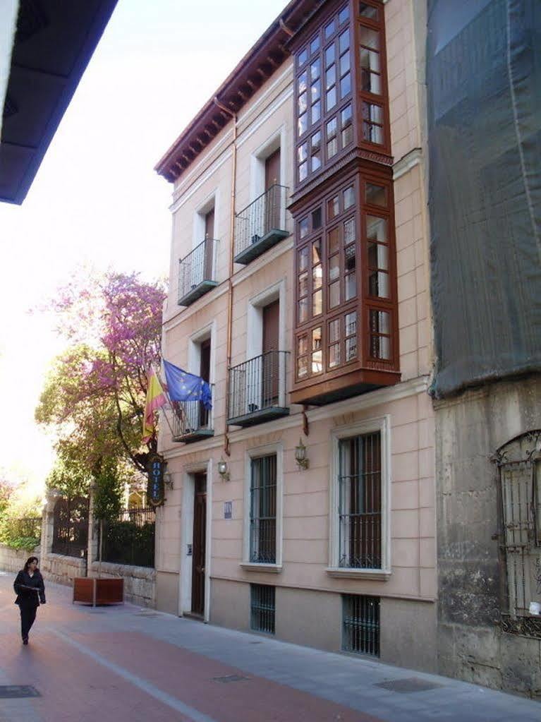 וייאדוליד Hotel Boutique Catedral מראה חיצוני תמונה